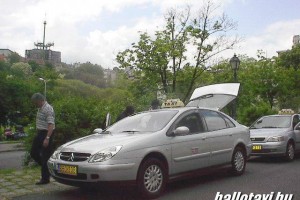 taxi2000_szemle 073.JPG